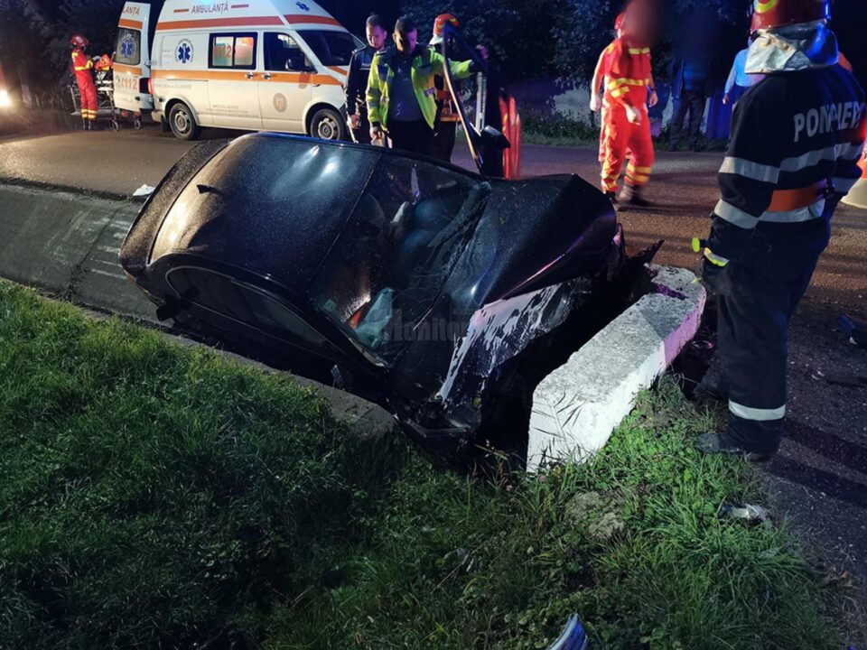 Două accidente cu mașini ieșite în decor la Horodnic. Un șofer a încercat să evite două vaci