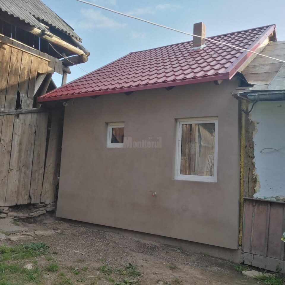 Acțiunea tinerilor voluntari ai Asociației Tinerilor Ortodocși Suceveni (ATOS), la Mușenița
