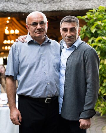 Vasile, copilul din uscătorul blocului care ajunge să salveze copii amărâți, și cartea în care își spune povestea
