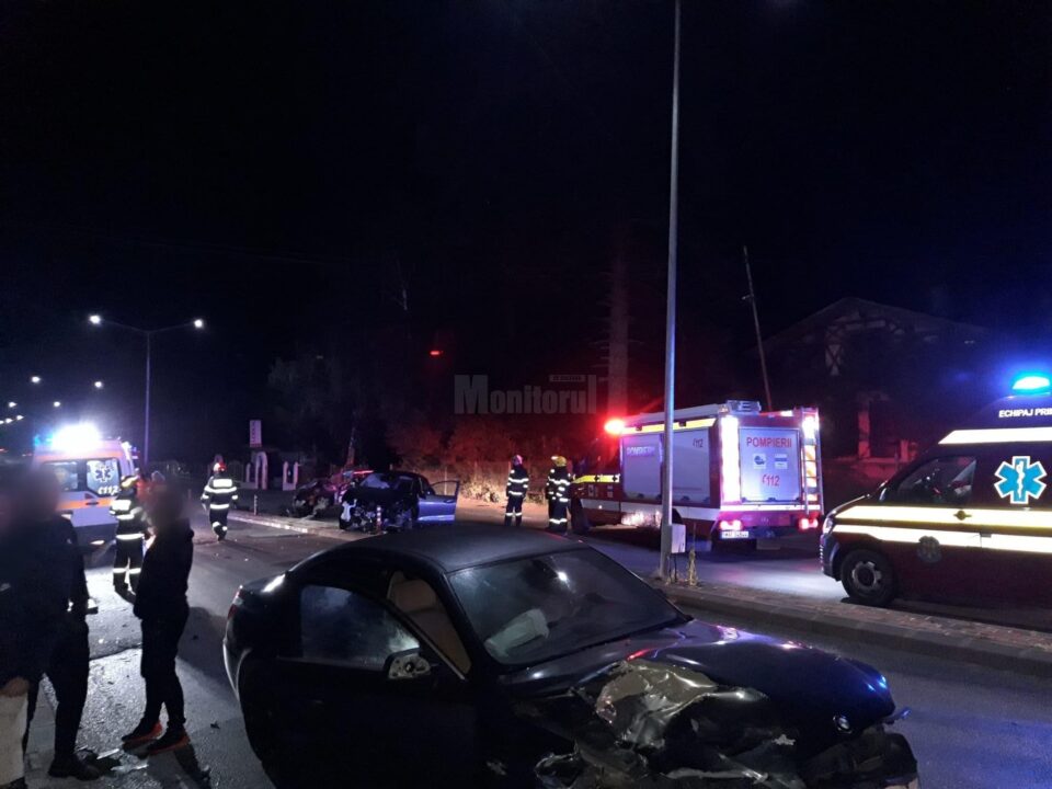 Răniți de o mașină care a ”sărit” peste scuar