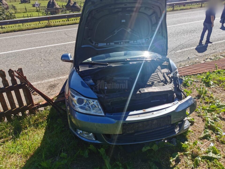 Trei persoane, transportate la spital după un accident care a avut loc la Poiana Stampei