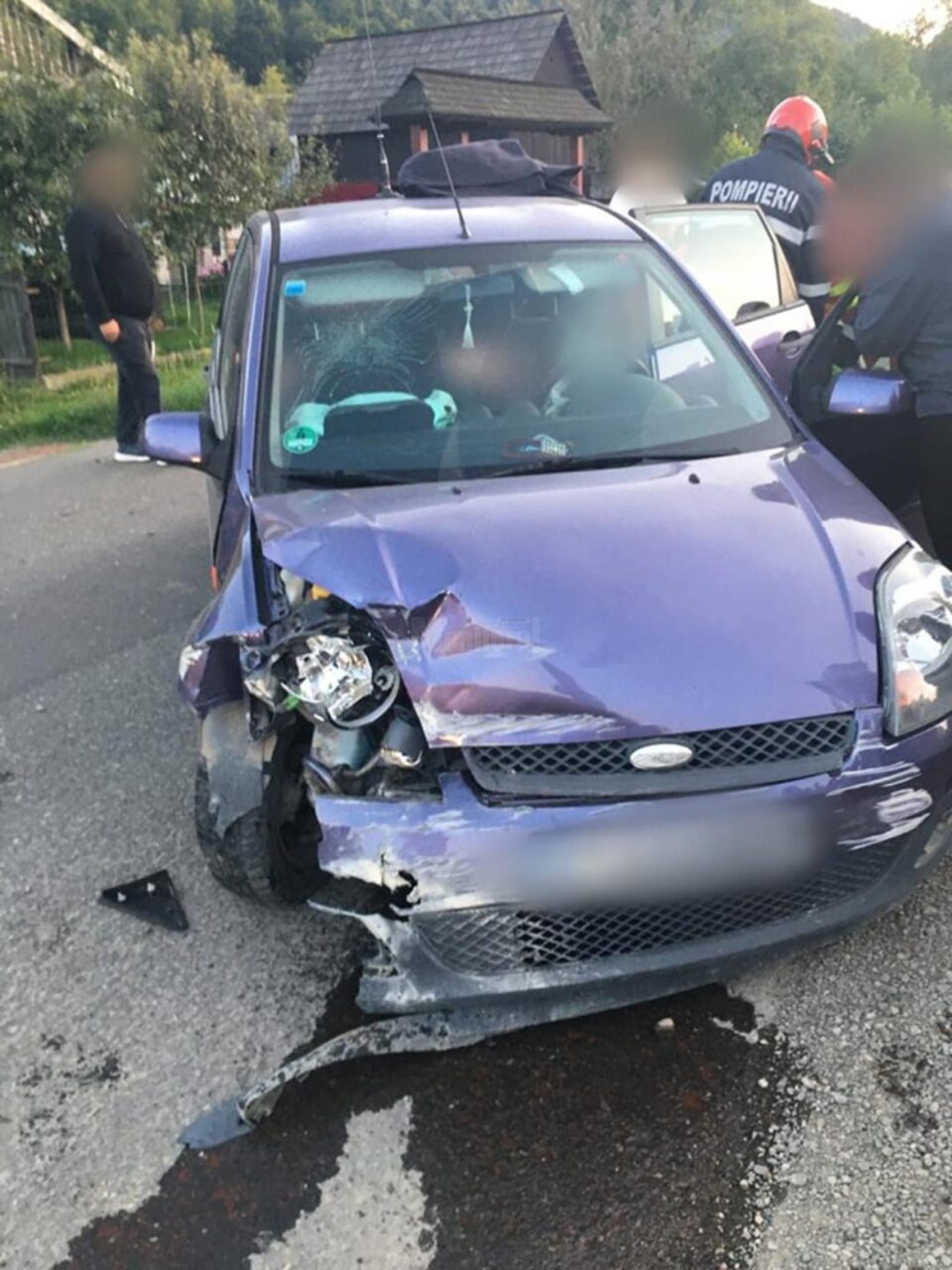 Autoturismul în care se aflau cele două femei