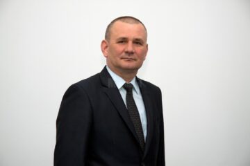 Primarul din Adâncata, Viorel Cucu