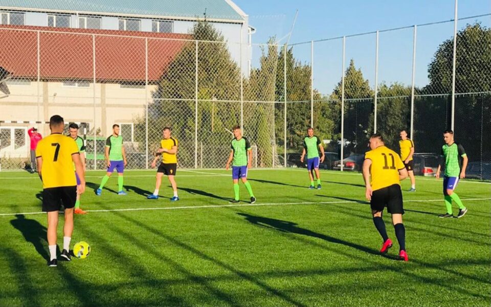 Partidele din Liga Companiilor se desfășoară la Civica Sport Center