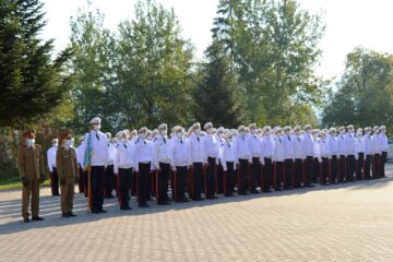 Elevii claselor a IX-a