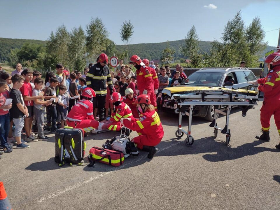 120 de copii au participat la acțiuni în cadrul Campaniei „Să aducem copiii la școală” 120 de copii au participat la acțiuni în cadrul Campaniei „Să aducem copiii la școală”