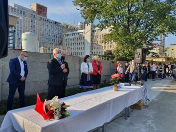Ion Lungu a participat la deschiderea anului școlar la 14 unități de învățământ din municipiul Suceava