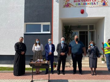 Ion Lungu a participat la deschiderea anului școlar la 14 unități de învățământ din municipiul Suceava