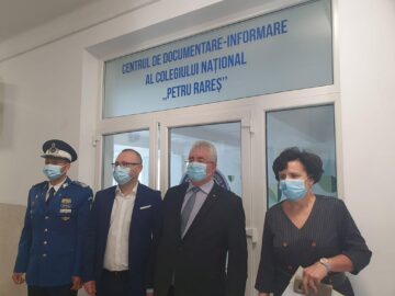 Ion Lungu a participat la deschiderea anului școlar la 14 unități de învățământ din municipiul Suceava