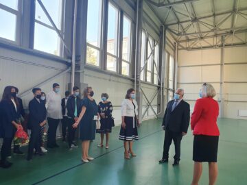 Ion Lungu a participat la deschiderea anului școlar la 14 unități de învățământ din municipiul Suceava