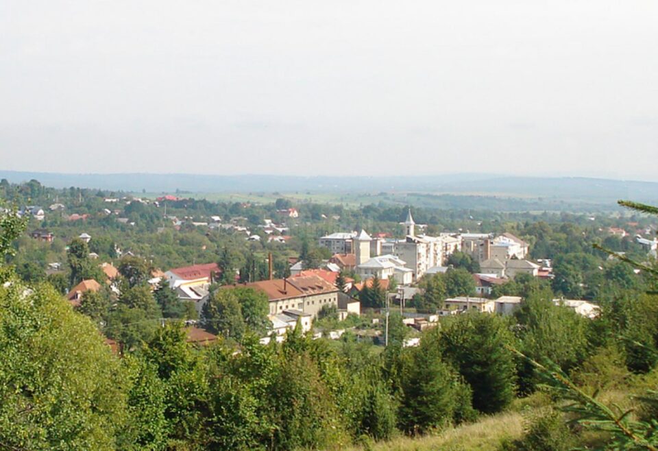 Restricții specifice scenariului roșu în orașul Solca Foto wikipedia.ro