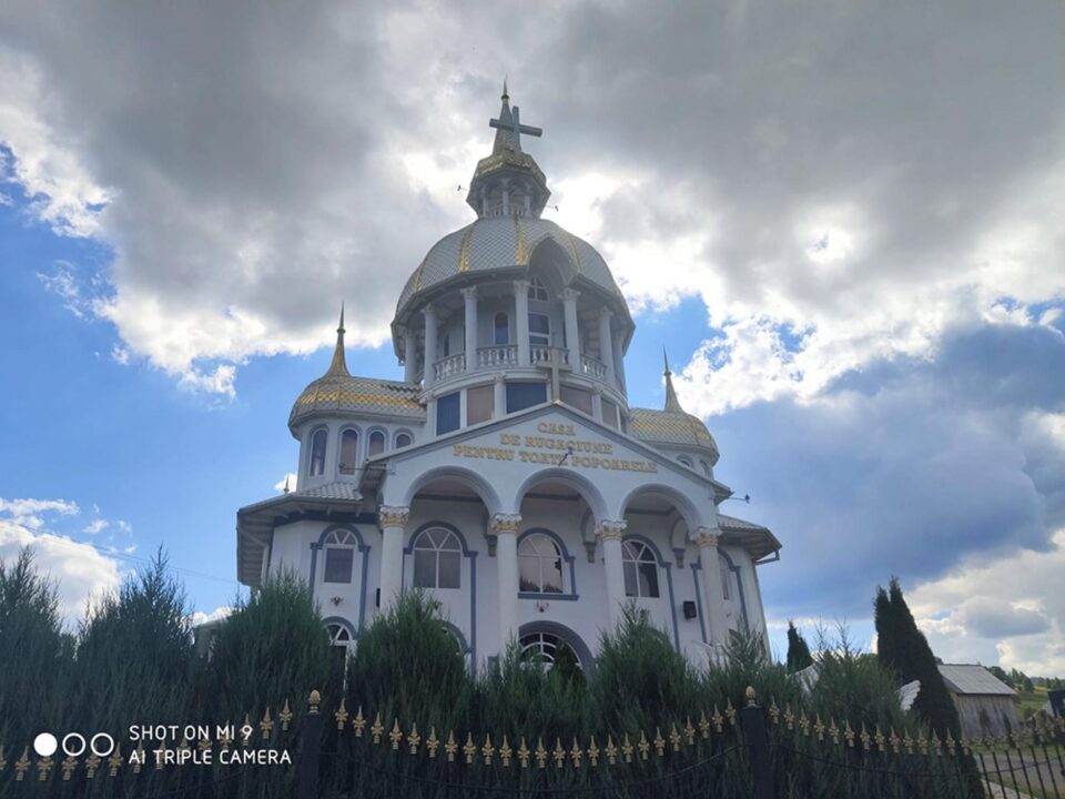 Casa tuturor popoarelor din Breaza de Sus