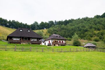 Un Loc De Basm În Bucovina Și O Poveste De Dragoste Ca La Hollywood
