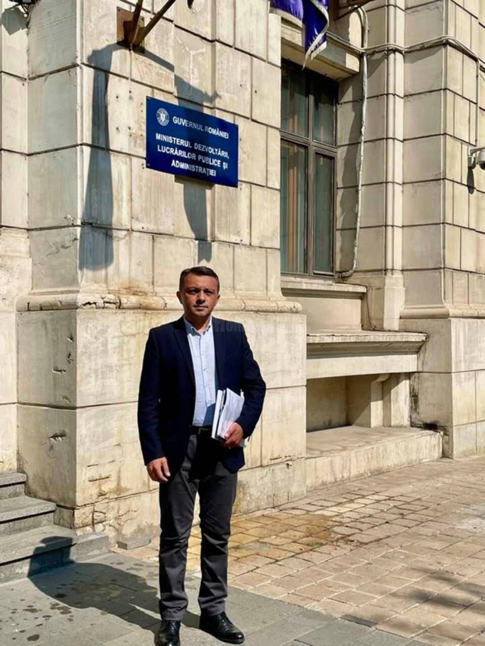Marius Rîpan a susținut la Ministerul Dezvoltării proiectul pentru construcția unui centru de agrement în Vatra Dornei Marius Rîpan a susținut la Ministerul Dezvoltării proiectul pentru construcția unui centru de agrement în Vatra Dornei