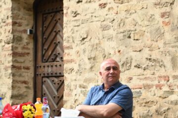 Neculai Roșca, autorul cărții „O lume minunată”