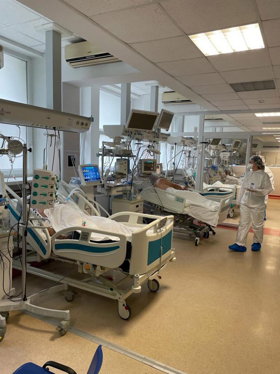 Secția ATI Covid funcționează la capacitate maximă