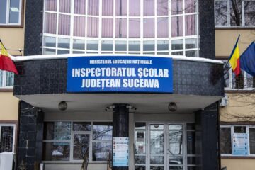 14 elevi și preșcolari și 16 angajați din școlile sucevene, infectați cu SARS-CoV-2