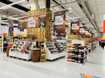 Târgul de Vinuri Auchan, cu peste 330 de sortimente de vinuri românești și moldovenești