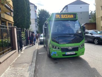 Autobuzul școlar din programul pilot circula pe traseul str. Putnei - Școala Generală Nr. 10 - 4