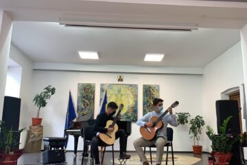 O incursiune în lumea muzicii europene și francofone, cu elevi și profesori de la Colegiul de Artă Suceava