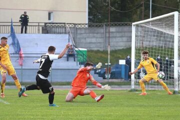 Sahru deschide scorul pentru Șomuz în duelul cu Ceahlăul. Foto Codrin Anton (Fotosport)