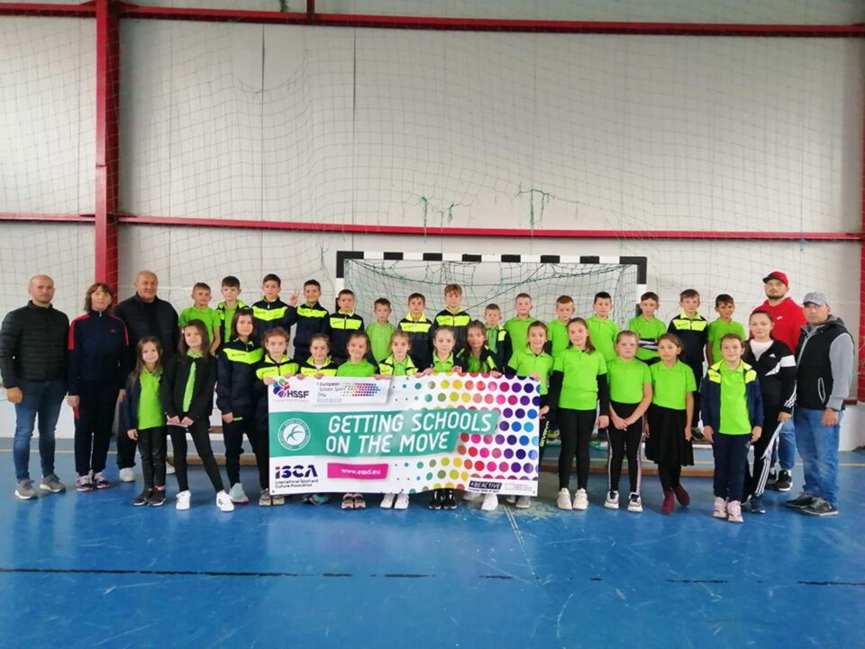 Elevii Liceului Tehnologic Cajvana au participat la numeroase activități sportive, jocuri și concursuri