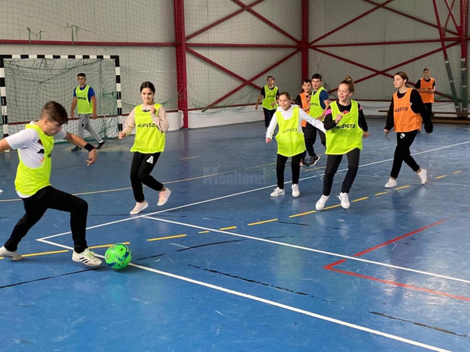 Elevii Liceului Tehnologic Cajvana au participat la numeroase activități sportive, jocuri și concursuri