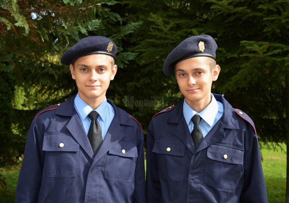 120 de „boboci” de la Colegiul Militar din Câmpulung Moldovenesc descoperă tainele vieții de cazon