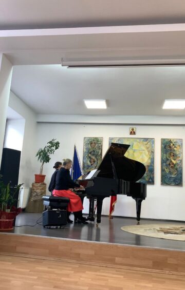 O incursiune în lumea muzicii europene și francofone, cu elevi și profesori de la Colegiul de Artă Suceava