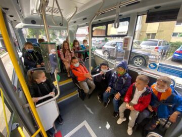 Autobuzul școlar din programul pilot circula pe traseul str. Putnei - Școala Generală Nr. 10