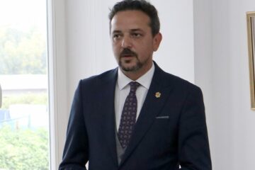 Daniel Șandru