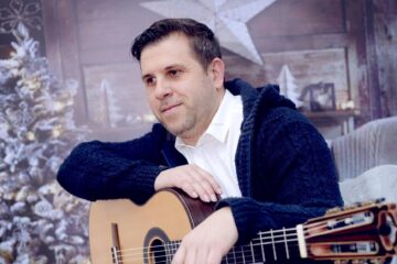 Unul dintre cei mai talentați chitariști din Suceava, Daniel Dragomirescu, a murit în urma unor complicații provocate de Covid