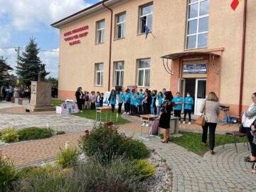 Ziua europeană a limbilor străine, marcată de elevii Liceului Tehnologic Cajvana