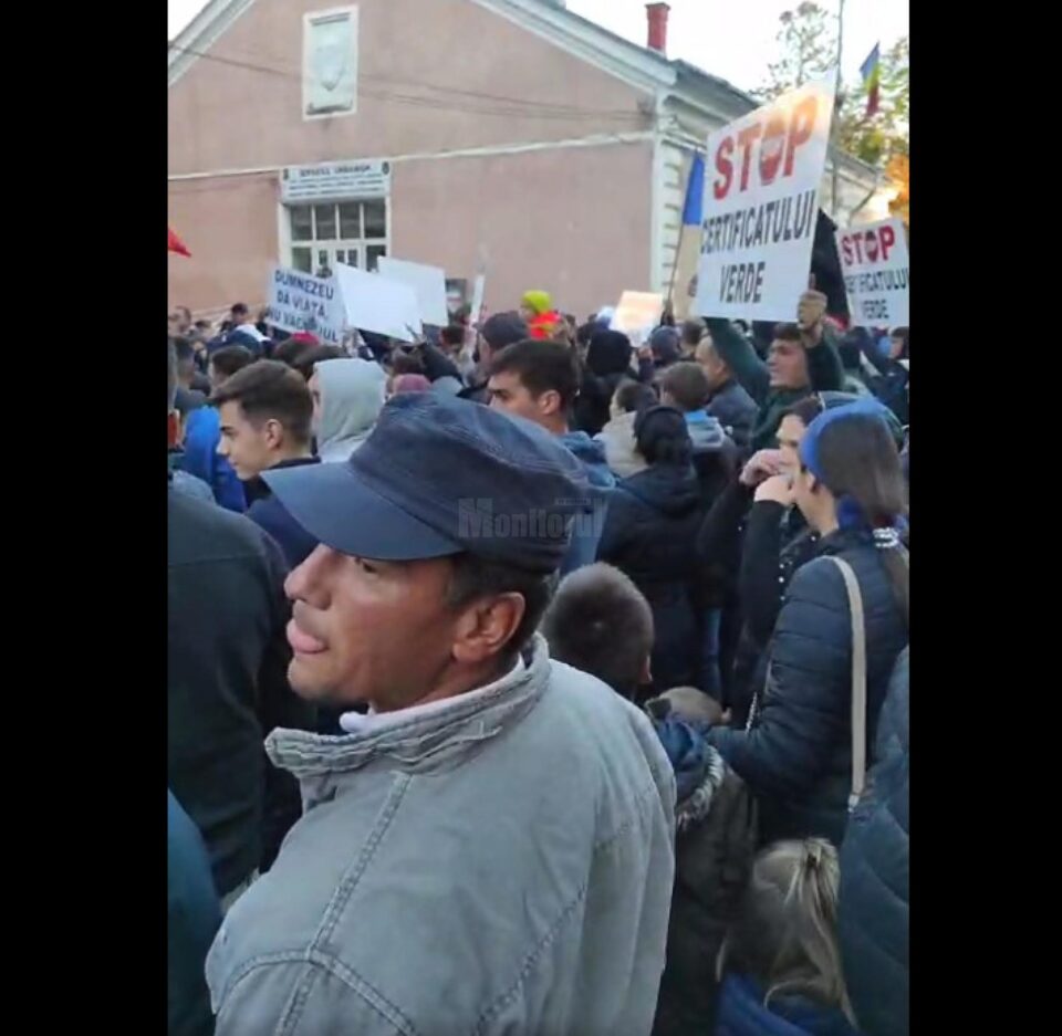 Ample proteste la Radăuți, contra restricțiilor impuse din cauza pandemiei 2