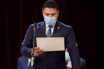 Primarul Bogdan Loghin a transmis un mesaj critic la adresa protestelor din Radauti