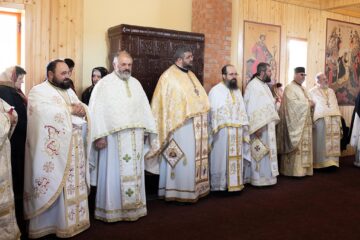 Slujbă de instalare a stareței Schitului „Maica Domnului Grabnic Ascultătoare” din Vicovu de Jos Foto Ema Motrescu