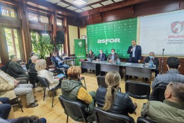 Ziua Forestierului, sărbătorită la Centrul de Pregătire și Perfecționare Profesională al forestierilor din orașul Roznov