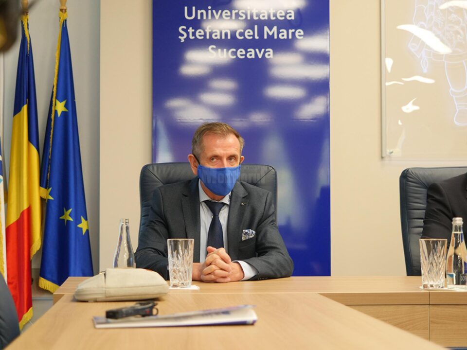 Prof. univ. dr. Mihai Covașă, decanul Facultății de Medicină și Științe Biologice