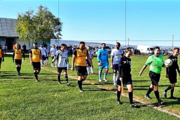 Partida Viitorul Verești - Releul Mihoveni s-a încheiat nedecis. Foto Adrian Pop