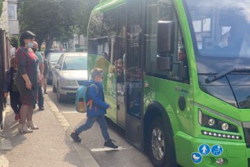 Programul pilot de transport școlar, introdus și în zona Aleea Dumbrăvii