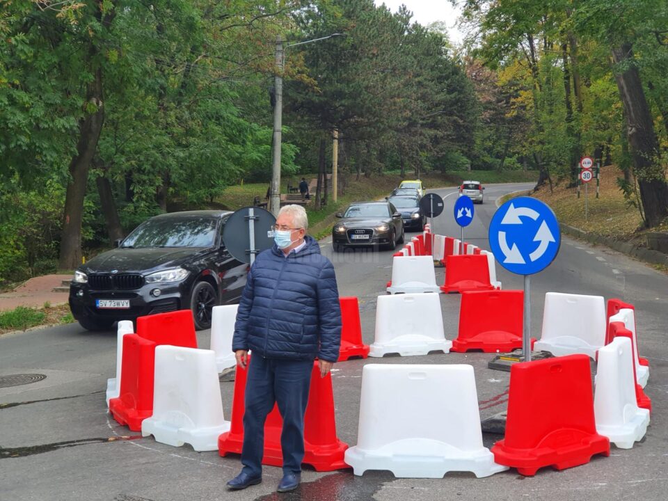 Primarul Sucevei, Ion Lungu, anunță intenția de a implementa sensuri giratorii, pentru fluidizarea traficului, și în alte zone Primarul Sucevei, Ion Lungu, anunță intenția de a implementa sensuri giratorii, pentru fluidizarea traficului, și în alte zone