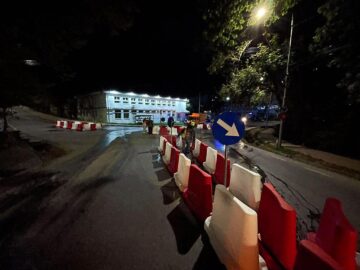 Un nou sens giratoriu, amenajat provizoriu, în municipiul Suceava