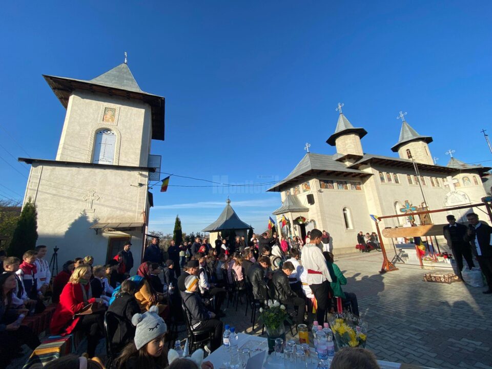 Au fost desemnați câștigătorii Concursului de toacă „Răsună toaca-n cer”