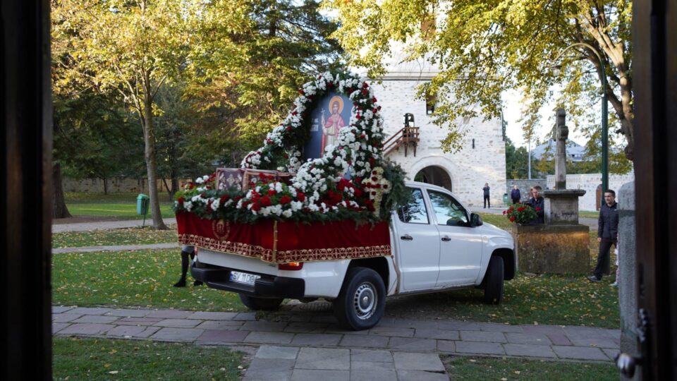 Racla cu moaștele Sfântului Mare Mucenic Ioan cel Nou FOTO Arjiepiscopia Sucevei și Rădăuților