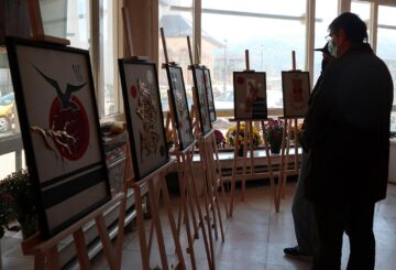 Artistul plastic Radu Bercea ne oferă noi „Simboluri” prin tehnica artelitului
