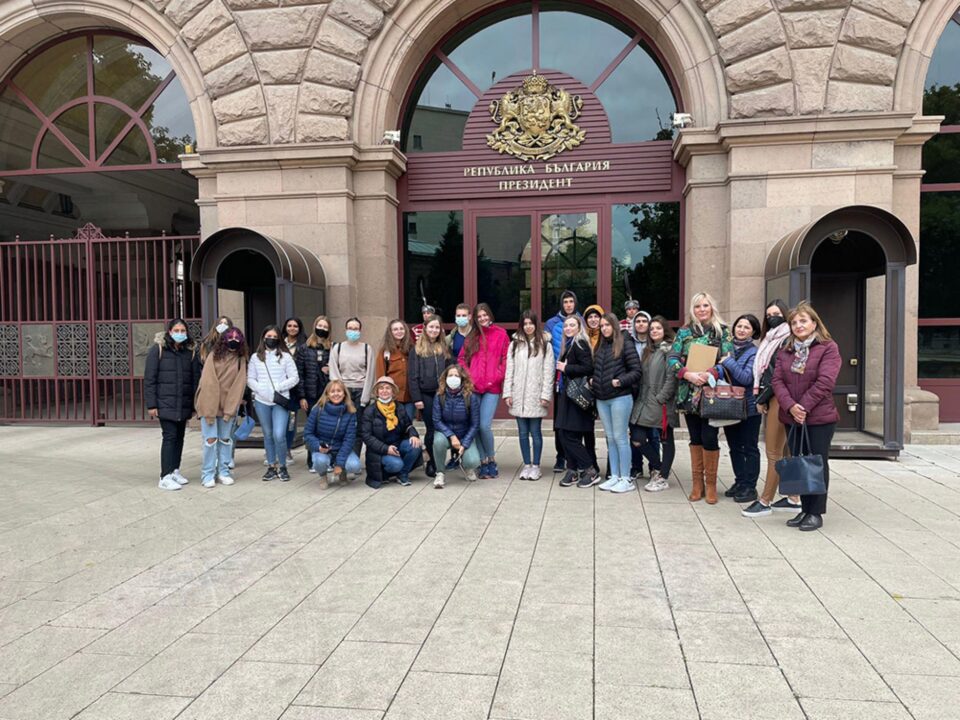 Elevi și profesori de la Colegiul Militar „Ștefan cel Mare” din Câmpulung Moldovenesc, într-un schimb de experiență în Bulgaria