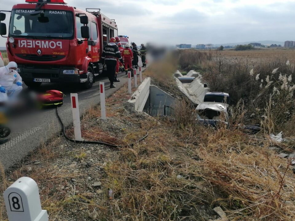 Accident cu trei morți și un rănit, inconștient, la Rădăuți