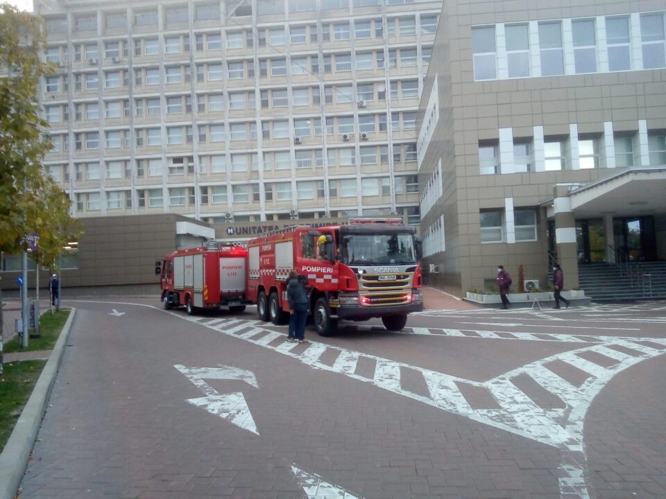 Pacienți evacuați după o alarmă de incendiu în Unitatea de Primiri Urgențe a spitalului din Suceava