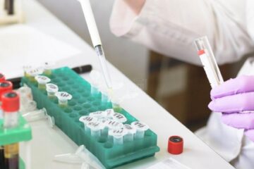 Scădere ușoară a cazurilor active de coronavirus din județul Suceava