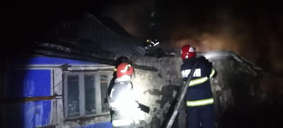 Incendiu izbucnit marți noapte